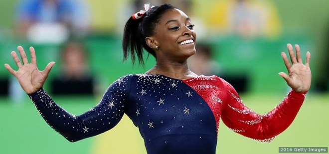 RIO DE JANEIRO, BRAZIL - AUGUST 07: Simone Biles of the United States competes on the floor during Women's qualification for Artistic Gymnastics on Day 2 of the Rio 2016 Olympic Games at the Rio Olympic Arena on August 7, 2016 in Rio de Janeiro, Brazil (Photo by Ezra Shaw/Getty Images)