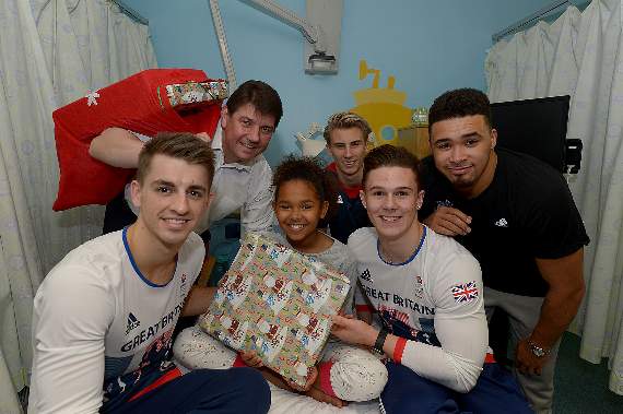 md-hospital-christmas016